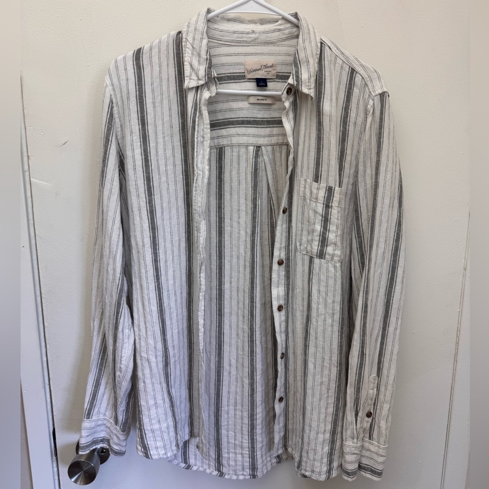 Universal thread women’s striped button up